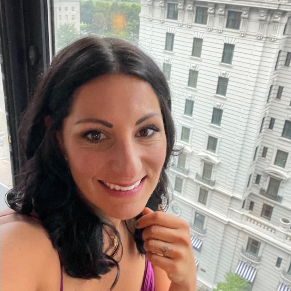 Meet your Posher, Christine